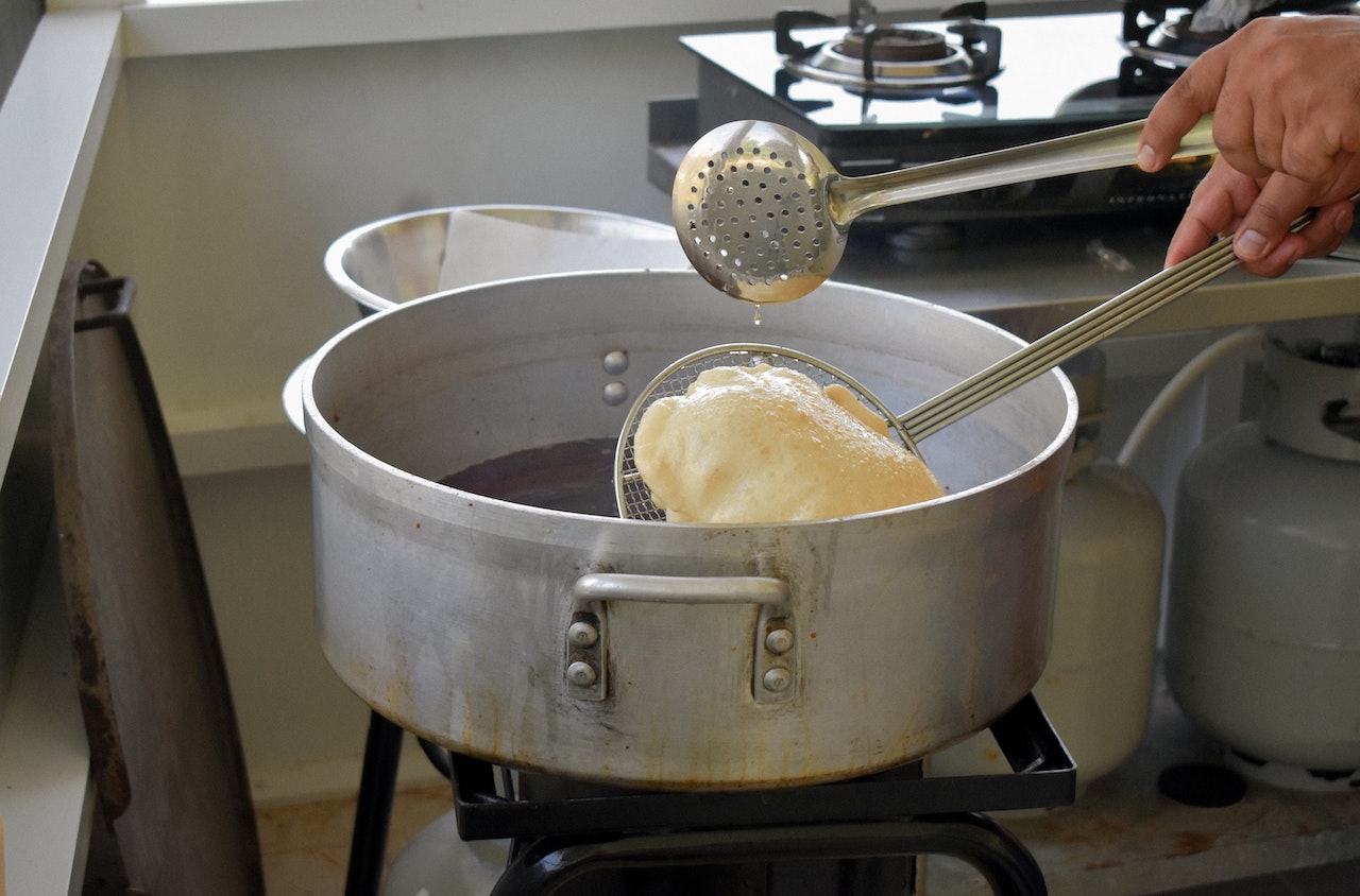 Ketahui Manfaat Penggunaan Deep Fryer Untuk Usaha Anda